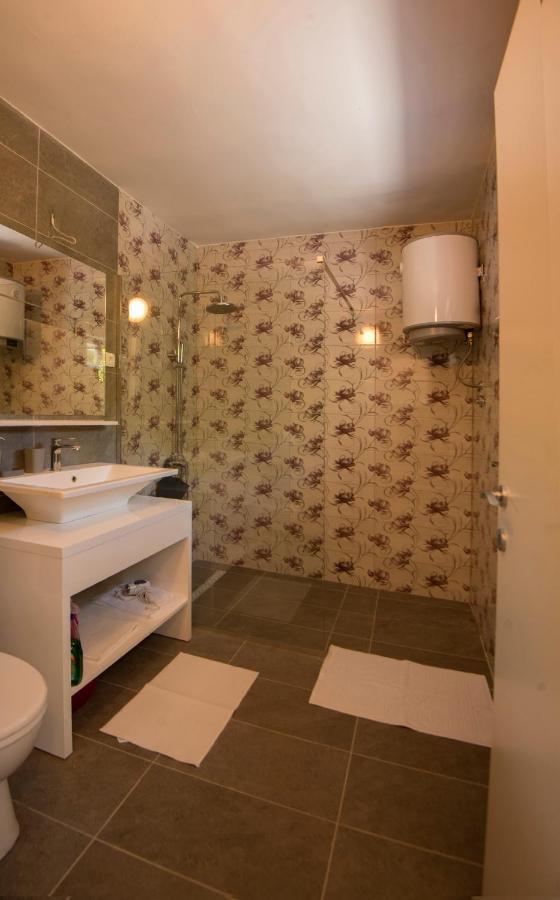 Studio Apartman Roza Ston Exterior photo